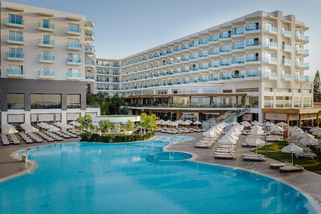 Pool, Nissiblu Beach Resort, Cyprus