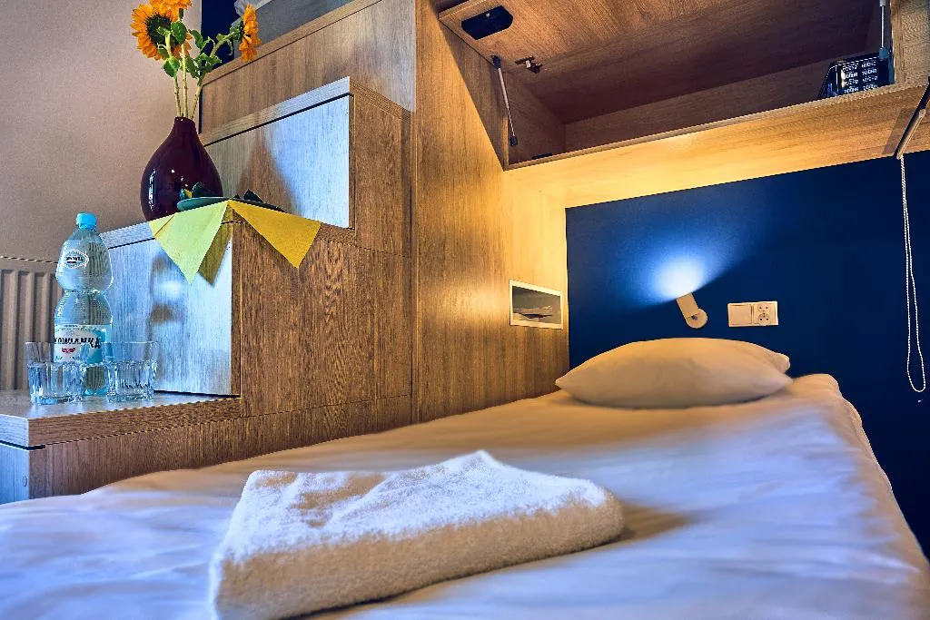QUADRUPLE STANDARD Room, Draggo House- Hostel, Krakow