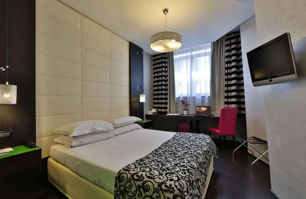 Room, Best Western Cinemusic Hotel, Naples