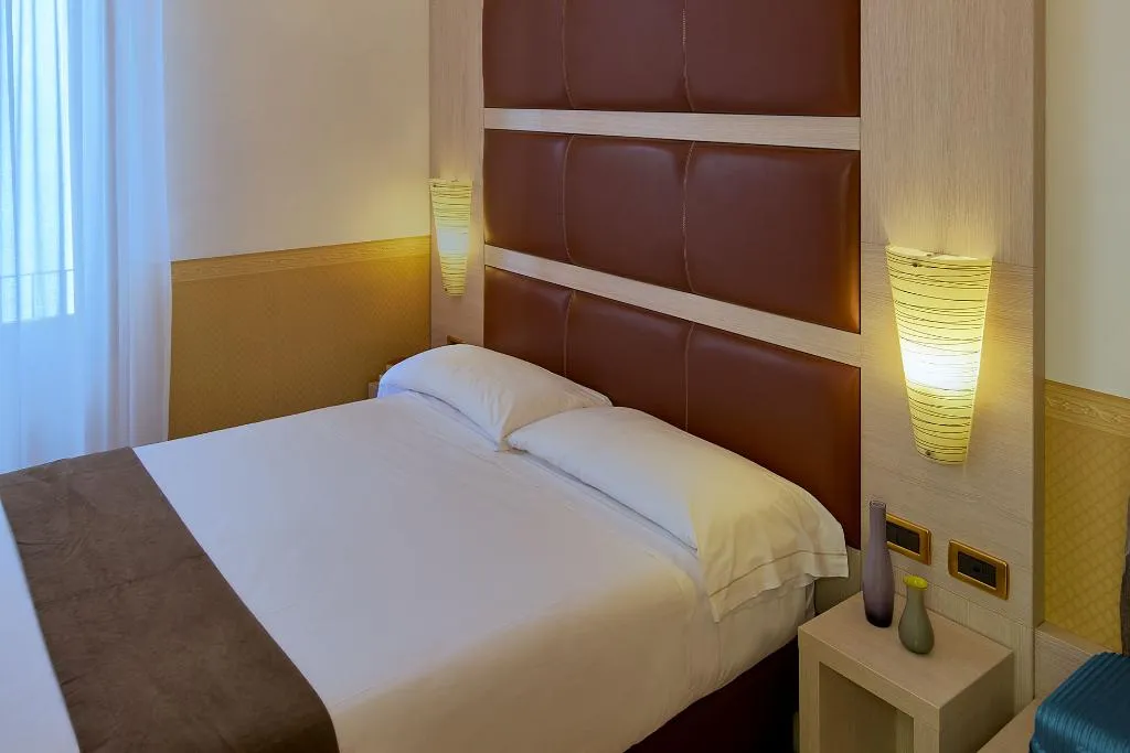 Double or Twin ECONOMY Room, UNA HOTELS Ala Venezia - Adults +16, Venice