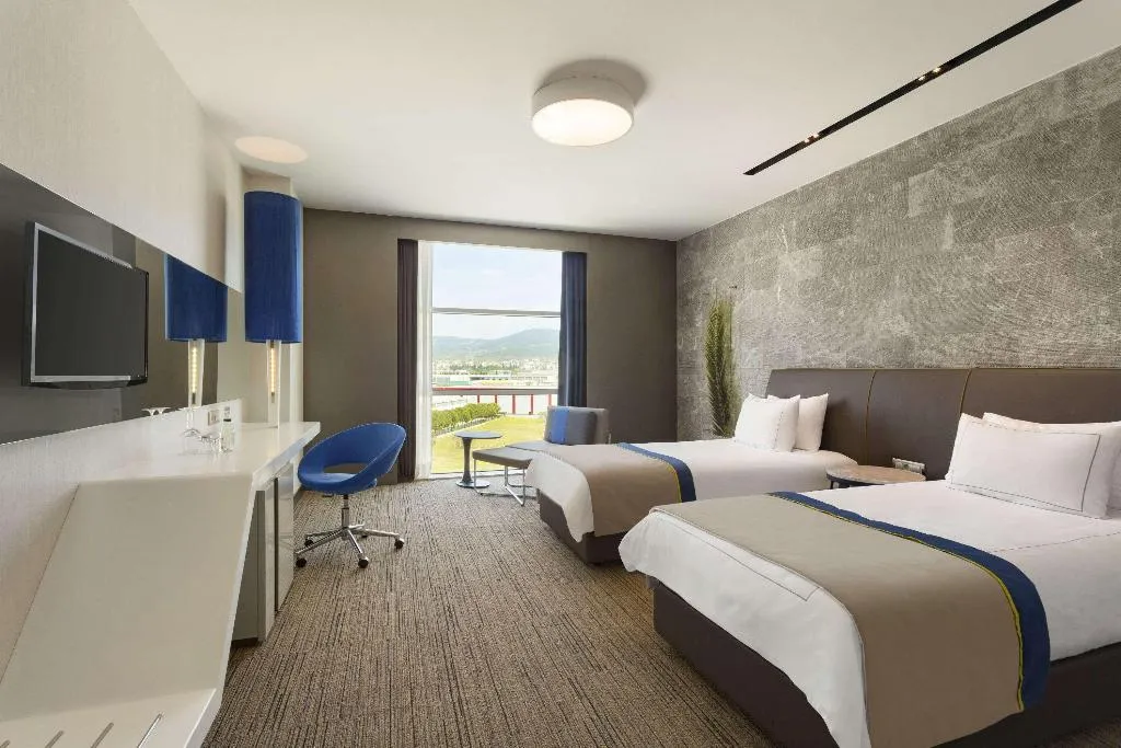 TWIN STANDARD Room, Ramada Hotel & Suites Kemalpasa Izmir, Izmir