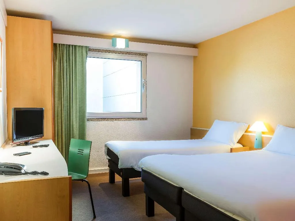 TWIN STANDARD Room, ibis Porto Sao Joao, Porto