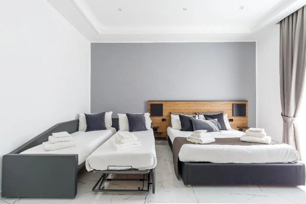 Room, Sant'Angelo Suites, Naples