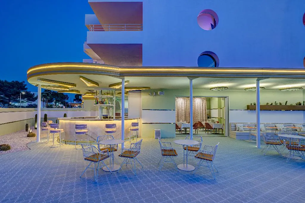 Restaurant, Grand Paradiso, Ibiza