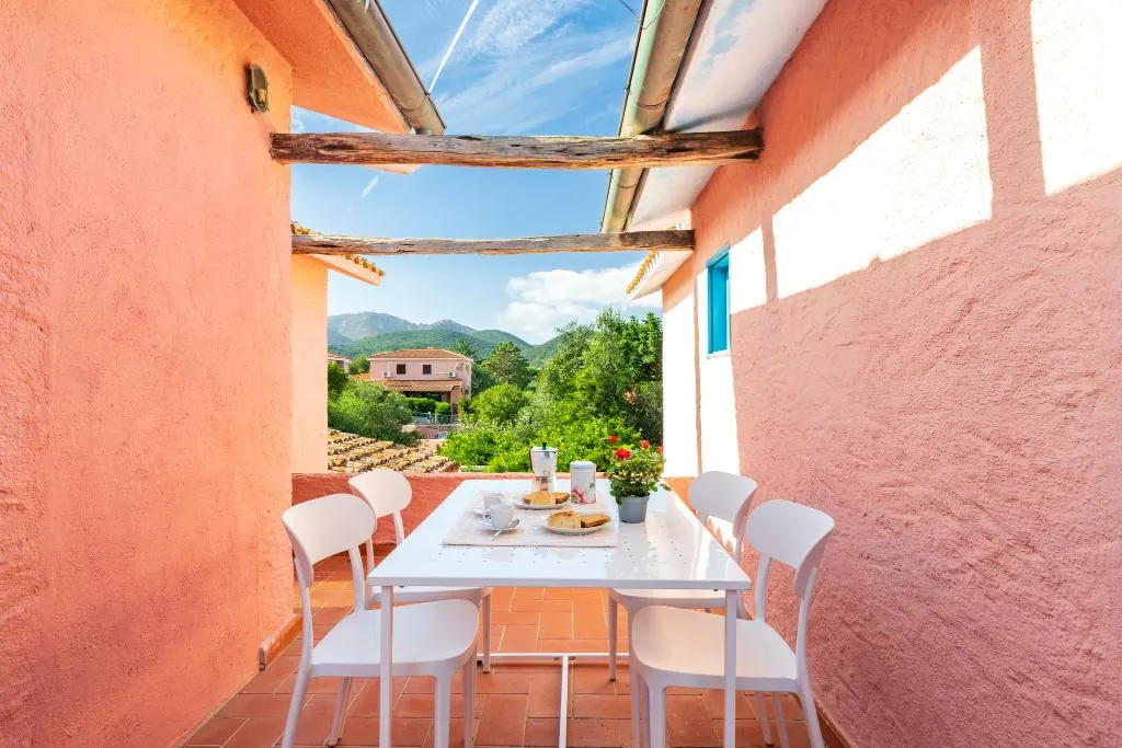 APARTMENT CAPACITY 6 Room, Appartamenti Tiffany, Olbia