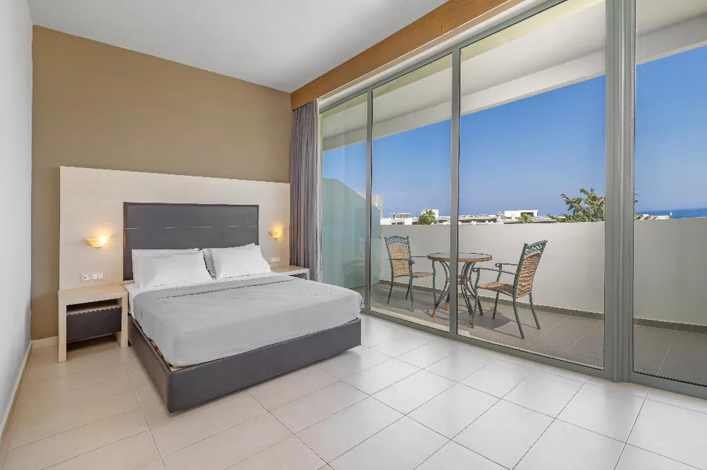 FAMILY ROOM CAPACITY 4 Room, Virginia Family Resort, Rhodes