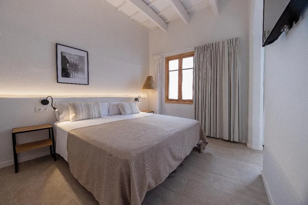 QUADRUPLE SUPERIOR Room, Hotel Tres Tocs, Menorca