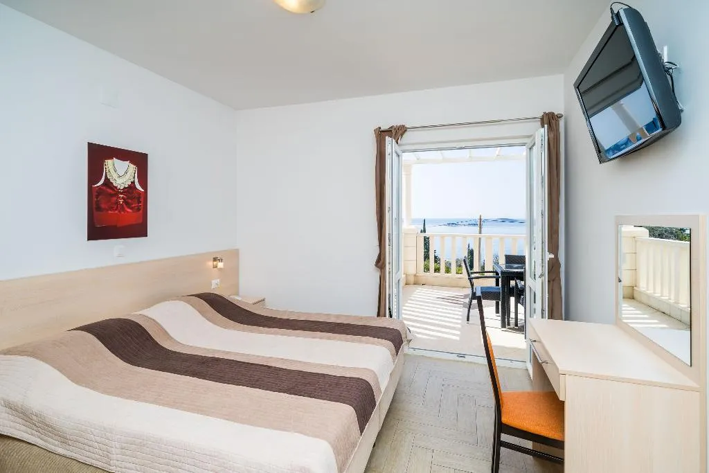 APARTMENT TWO BEDROOMS WITH TERRACE Room, Villa Samba, Dubrovnik