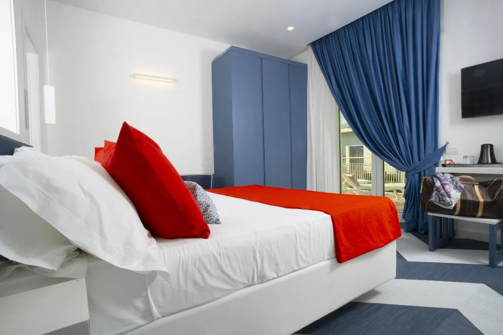 DOUBLE DELUXE WITH BALCONY Room, Villa Cettina Boutique Hotel, Naples
