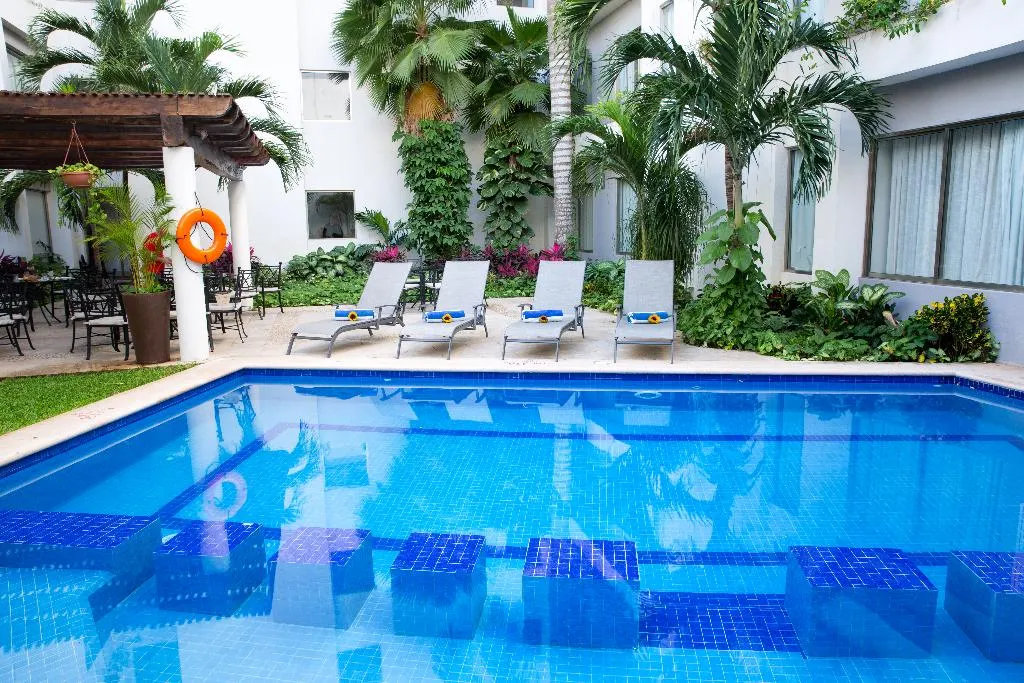 Pool, Ambiance Suites Cancun, Cancun Area