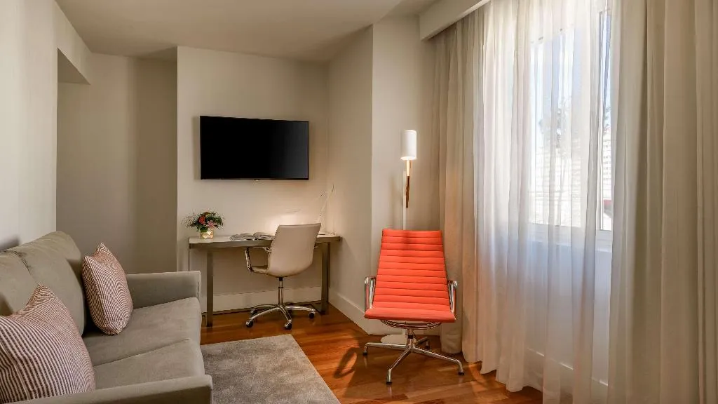 Room, NH Collection Madrid Colón, Madrid