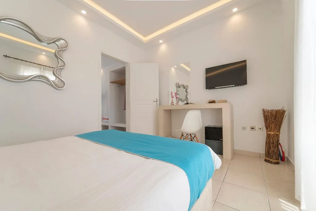 JUNIOR SUITE STANDARD Room, Bella Santorini, Santorini