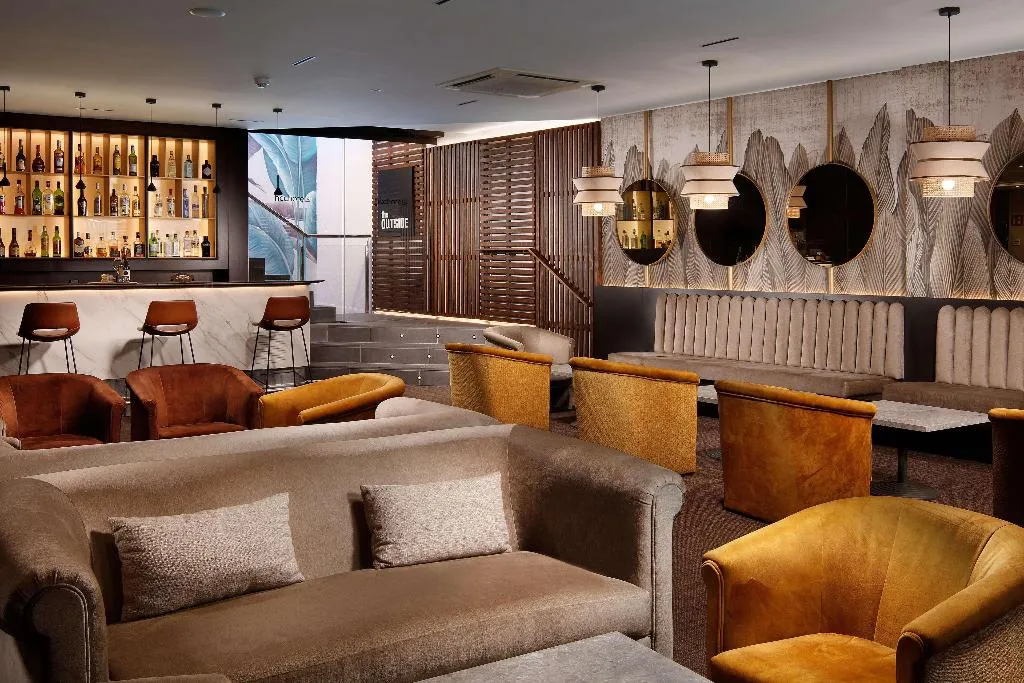 Bar, Hcc St. Moritz, Barcelona