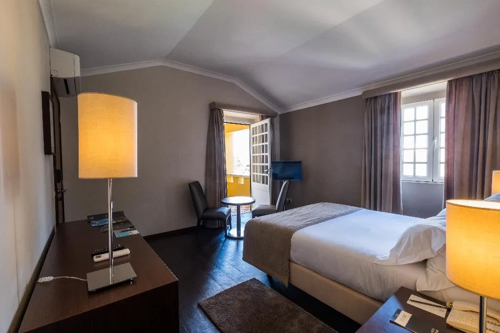 JUNIOR SUITE CAPACITY 4 Room, Vila Gale Albacora, Algarve