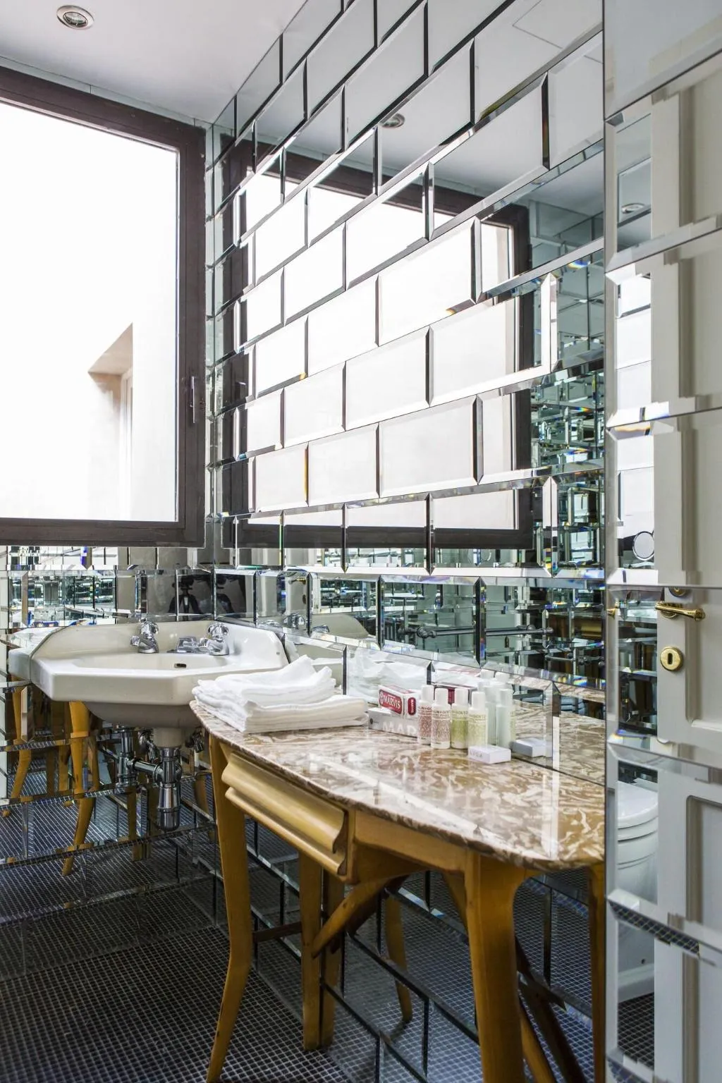 Room, Hotel G-Rough, Rome
