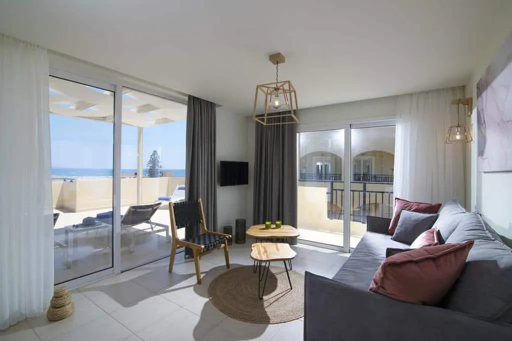 SUITE DELUXE ONE BEDROOM Room, Rainbow Apartments, Crete