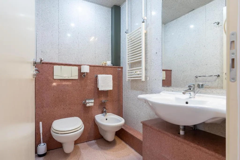 Room KING SIZE BED Room, Jet Hotel, Sure Hotel Collection by Best Western, Milan
