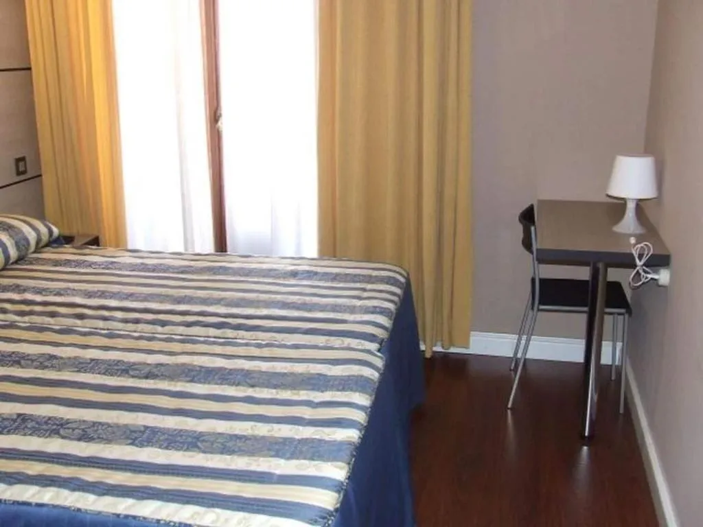 Room, Hostal Larios, Costa Del Sol
