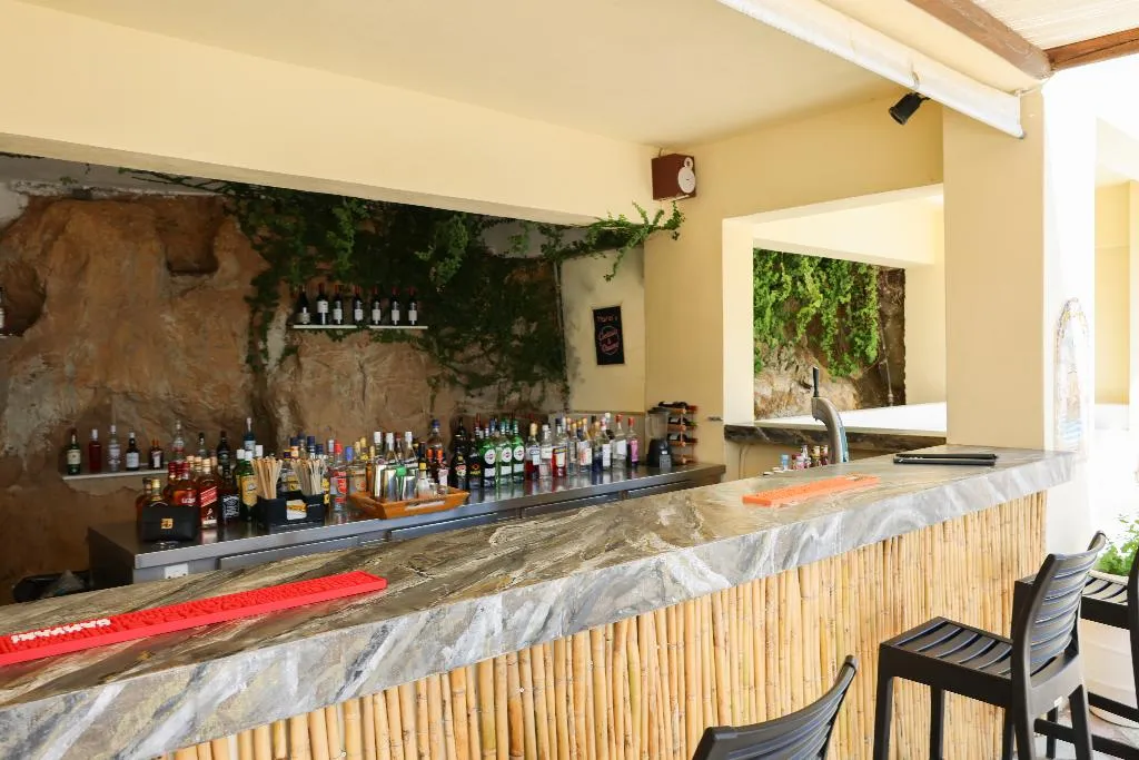 Bar, Kanapitsa Mare, Skiathos