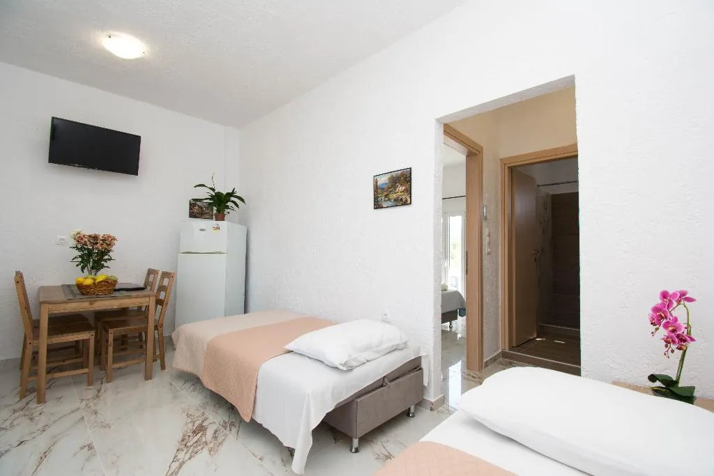 APARTMENT STANDARD Room, Zervakis Apartments, Crete
