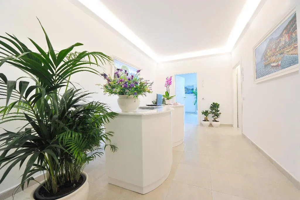 Lobby, SorrentoBay, Naples