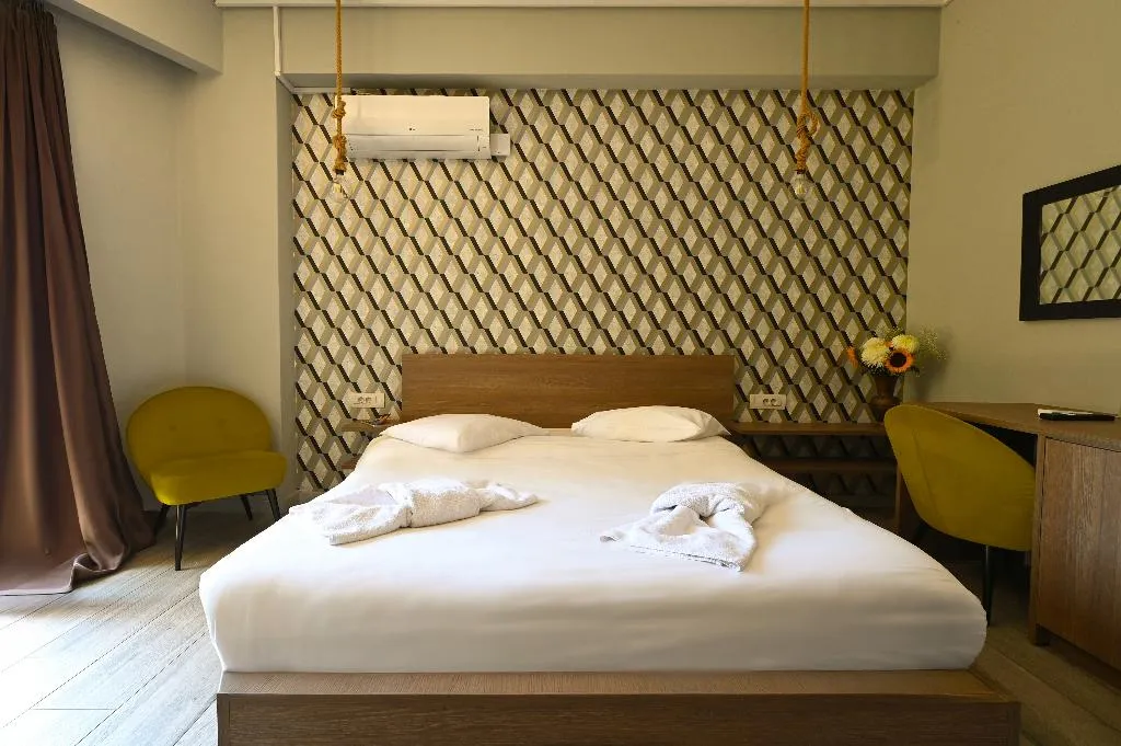 Double or Twin WITH BALCONY Room, Urban Core Residence, Athens