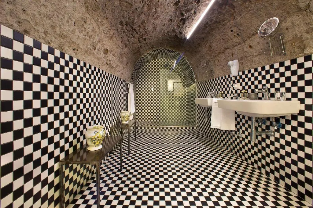 Room, Marina Piccola 73, Naples