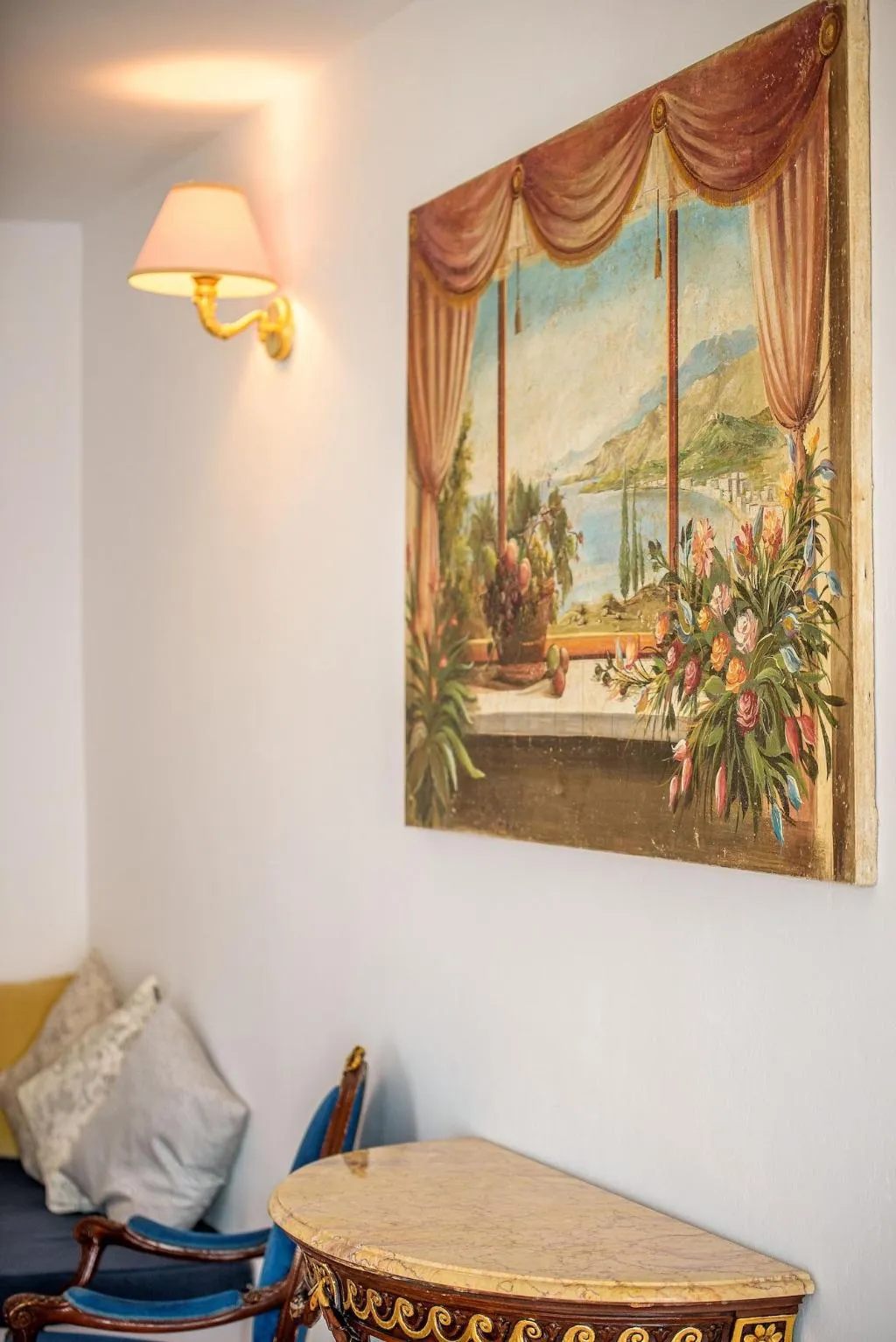 Room, Golden Grey Goose, Santorini