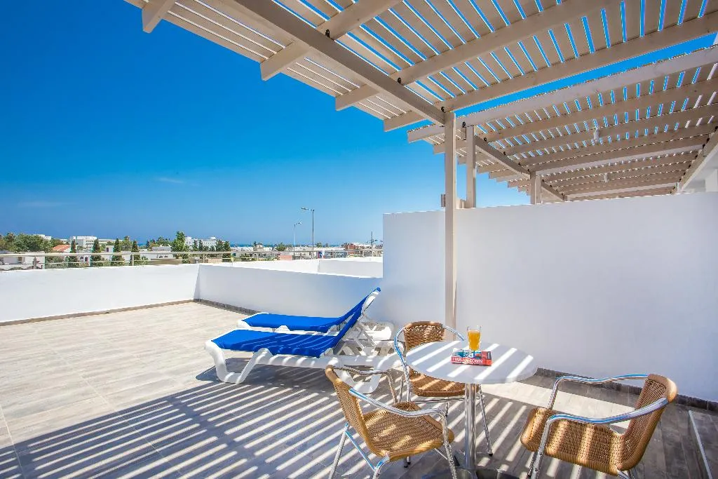 QUADRUPLE WITH TERRACE Room, Mon Repos Hotel, Rhodes