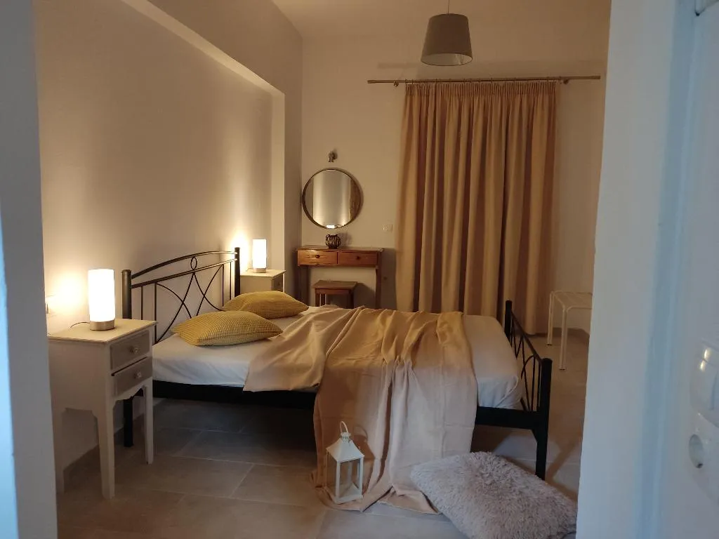 STUDIO STANDARD Room, Roza studios, Corfu