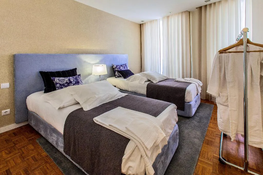 APARTMENT TWO BEDROOMS Room, Casas do Porto - Ribeira Apartments, Porto