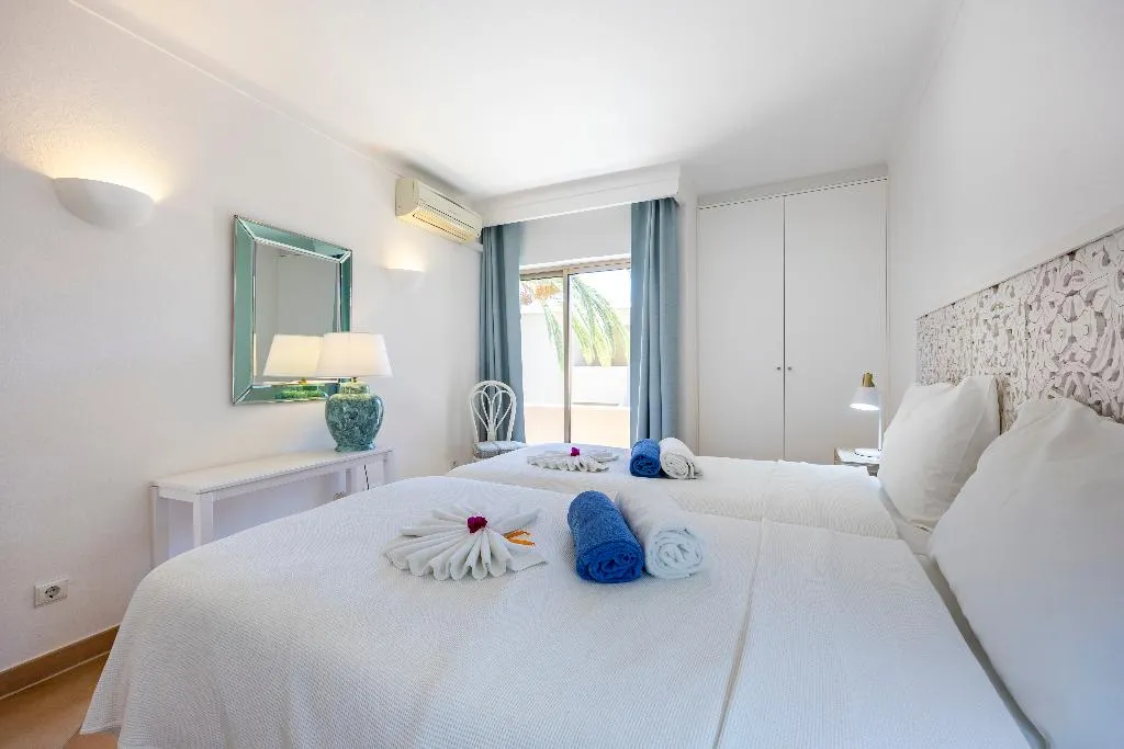 APARTMENT TWO BEDROOMS Room, Vila Palmeira, Algarve
