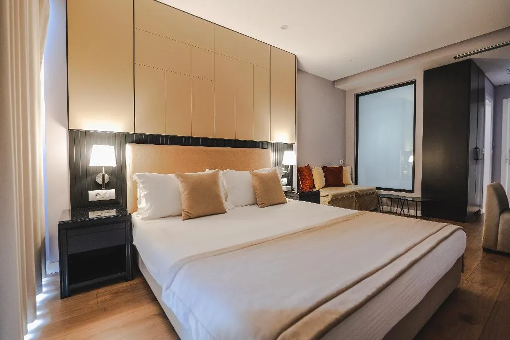 SUITE ONE BED Room, Hotel Oasis, Southern Albania
