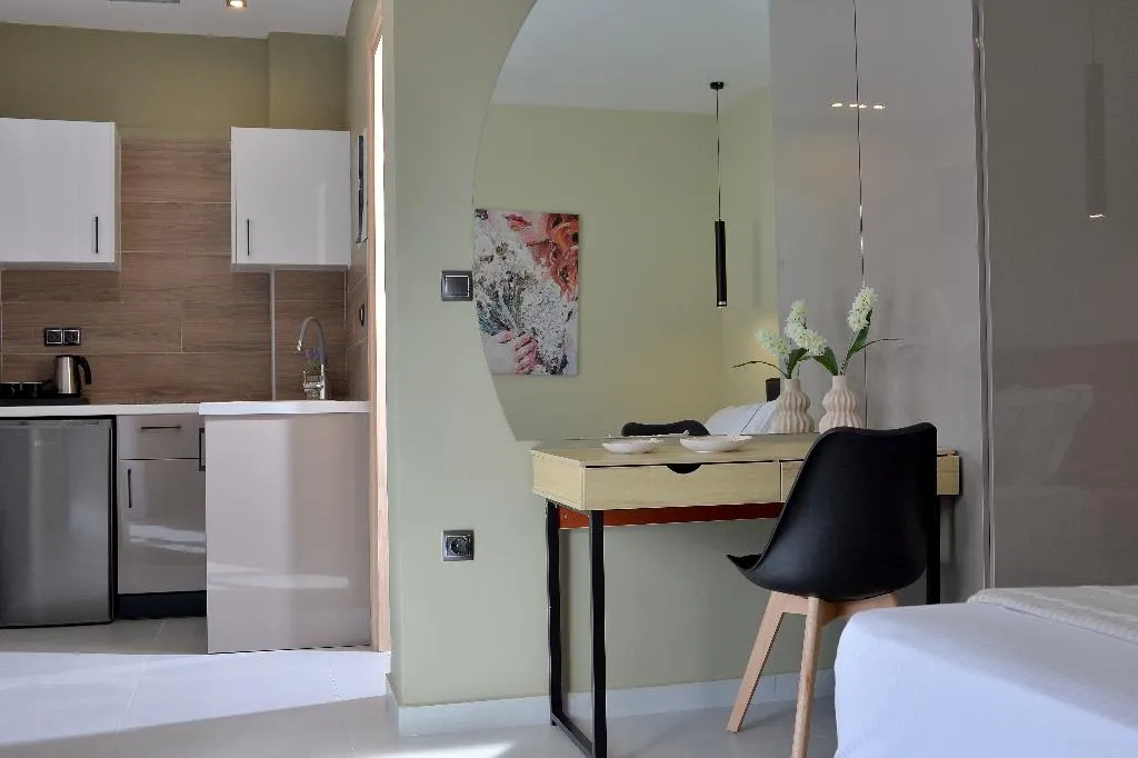 DOUBLE DELUXE Room, Swan Paradise Residences, Kalamata