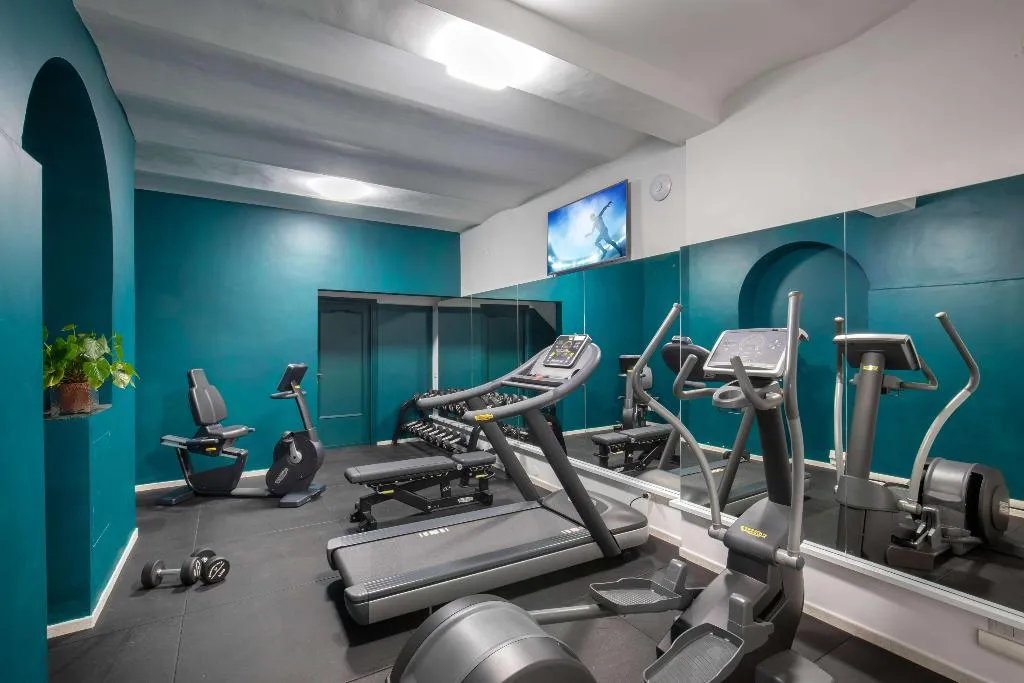 Sports and Entertainment, The Guardian Hotel, Rome