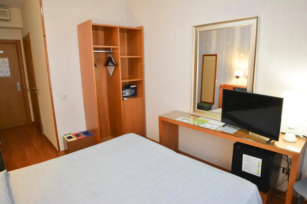 DOUBLE STANDARD Room, Eco Hotel Milano & Bioriso Restaurant, Milan