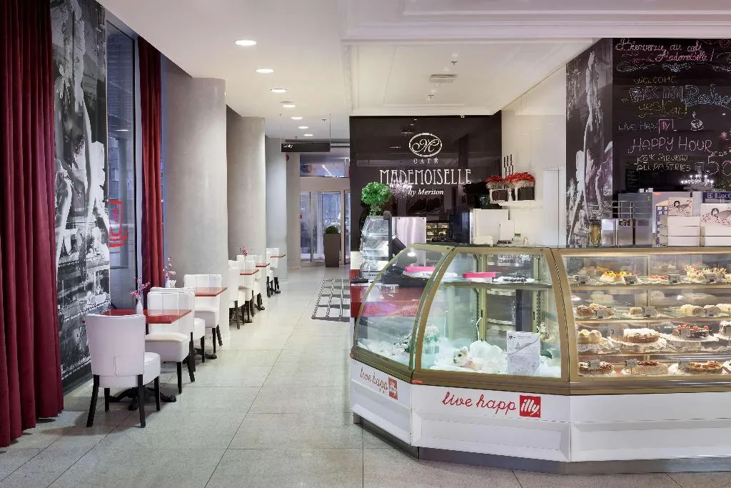 Restaurant, Park Inn by Radisson Meriton Conference&Spa Hotel, Tallinn