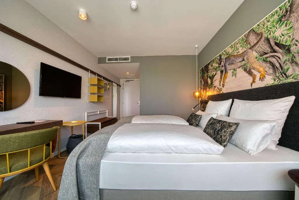 DOUBLE STANDARD Room, Vienna House Easy by Wyndham Amsterdam Airport, Amsterdam