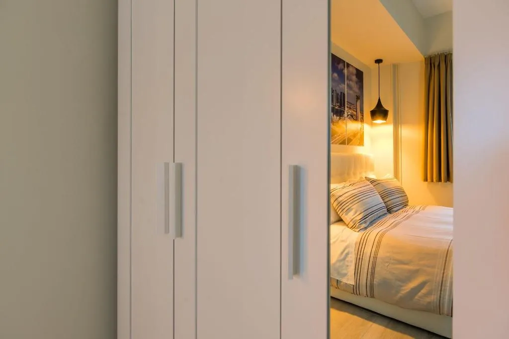 Room, Morra's Home, Naples