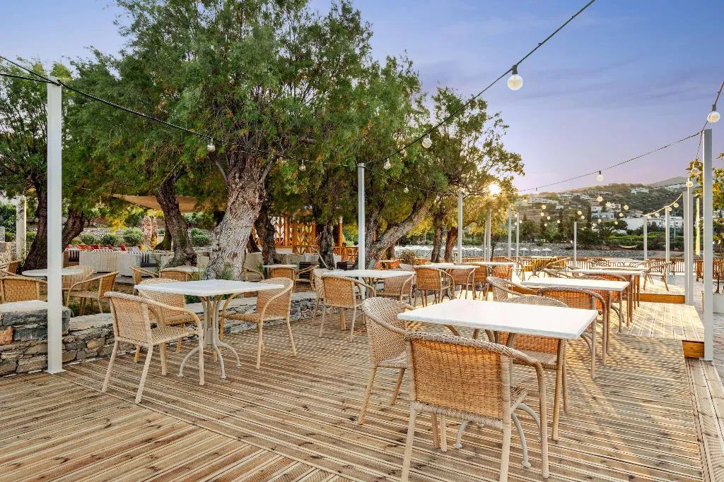 Bar, Zeus Eleva Mirabello Bay, Crete
