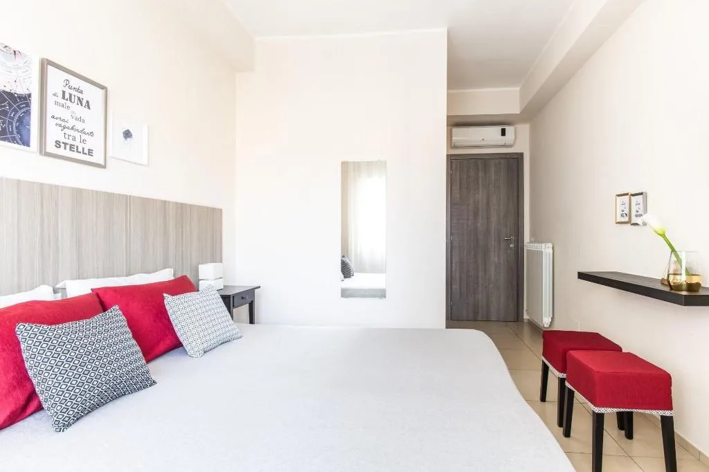 Room, B&B Toma la Luna, Naples