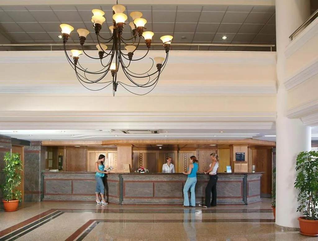 Lobby, Nissiana Hotel and Bungalows, Cyprus