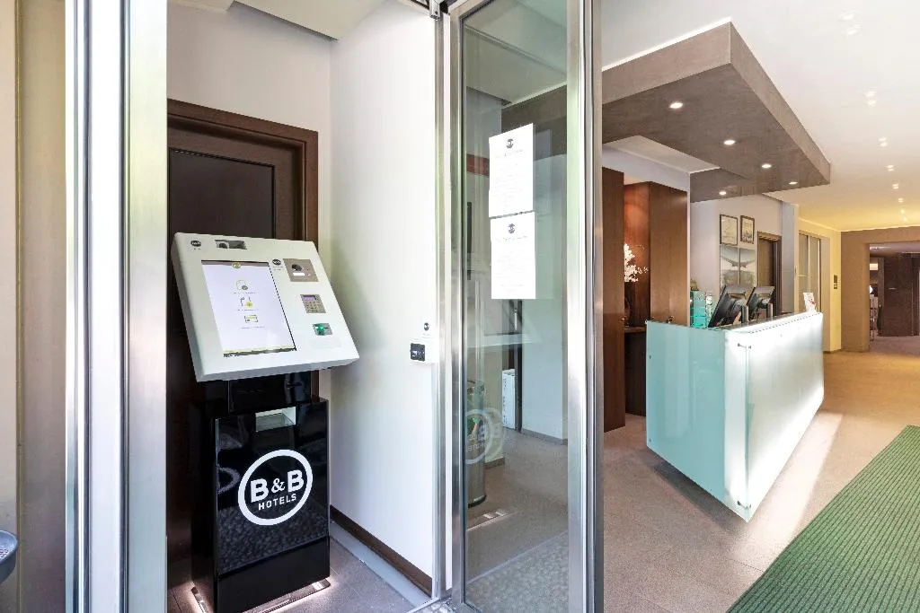 Lobby, B&B Hotel Malpensa Lago Maggiore, Milan