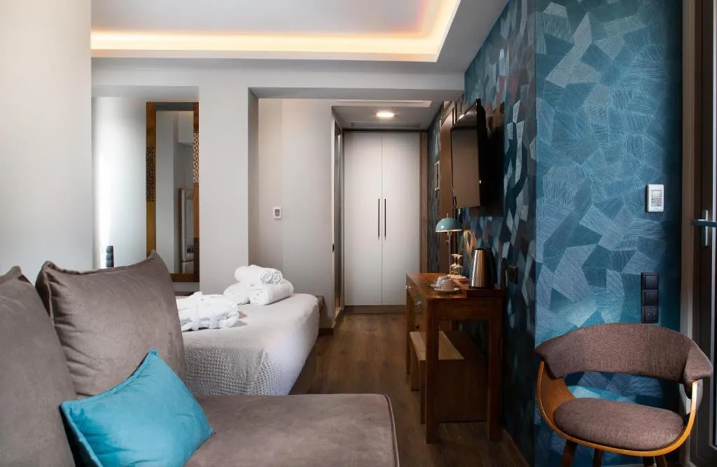 SUITE STANDARD Room, 36O Degrees Pop Art, Athens