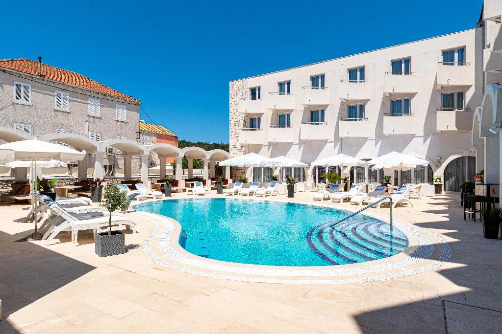 Pool, Korkyra, Dubrovnik
