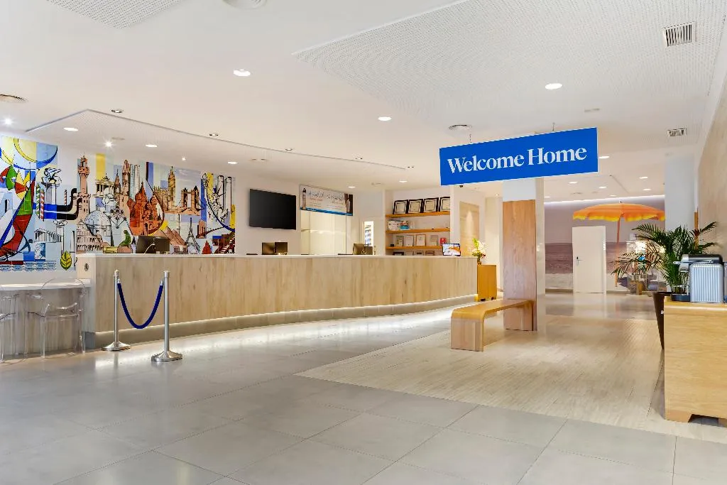 Lobby, Los Amigos Beach Club, Costa Del Sol