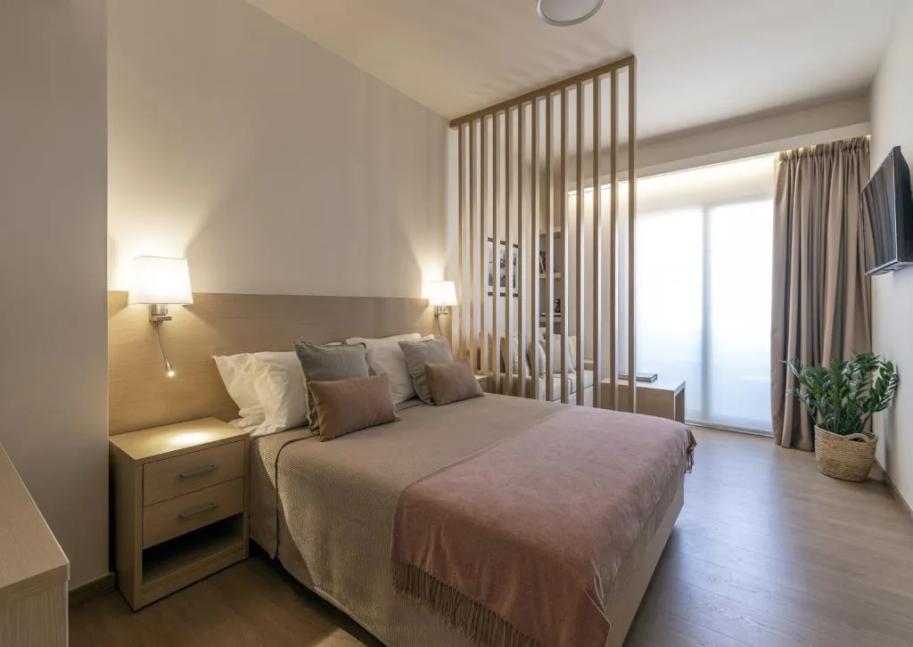 JUNIOR SUITE CITY VIEW Room, Gallery Suites &  Residences Piraeus, Athens