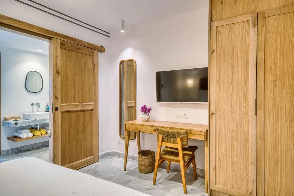 Room, San Antonio Summerland, Mykonos