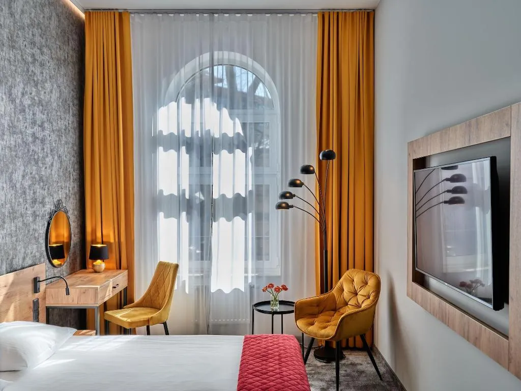 Room, 1891 Garni Hotel, Krakow
