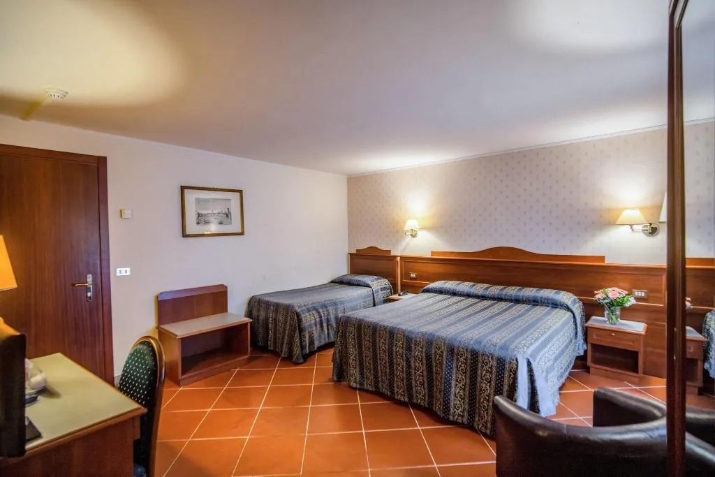 TRIPLE TWO BEDS Room, Martelli, Florence